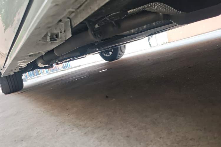 Used Toyota SIENNA 2024 2.5L Hybrid Comfort Edition Chassis Front Right