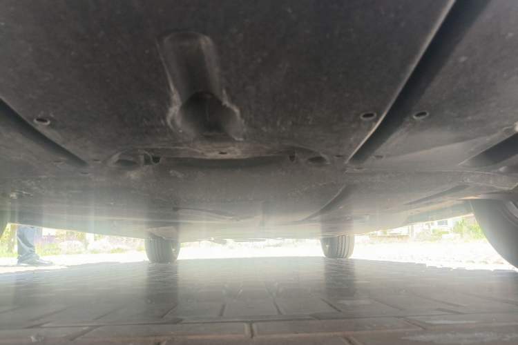 Used Toyota SIENNA 2024 2.5L Hybrid Comfort Edition Chassis Front