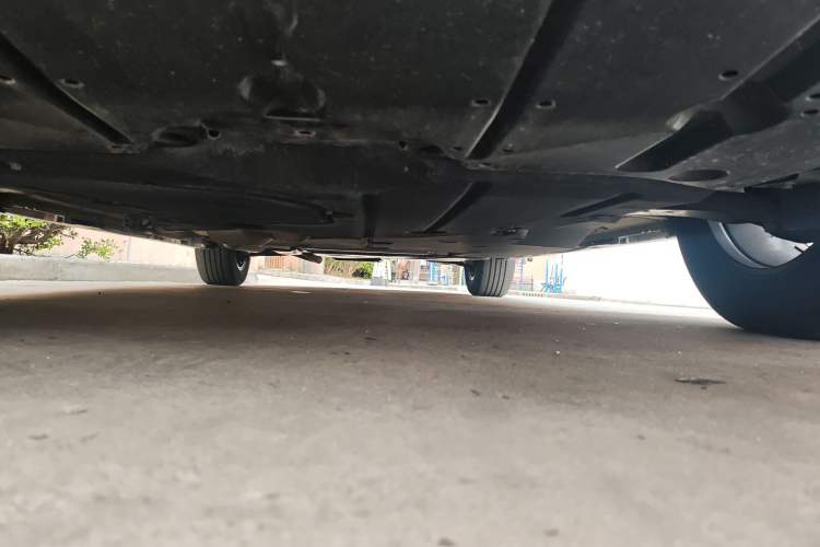 Used Toyota SIENNA 2024 2.5L Hybrid Comfort Edition Chassis Front