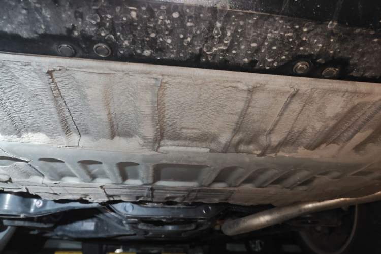 Used Toyota SIENNA 2024 2.5L Hybrid Platinum Edition Chassis Rear