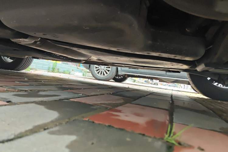 Used Toyota SIENNA 2024 2.5L Hybrid Comfort Edition Chassis Rear Left