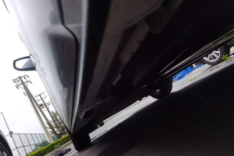 Used Toyota SIENNA 2024 2.5L Hybrid Four-Wheel Drive Luxury Edition Chassis Rear Left