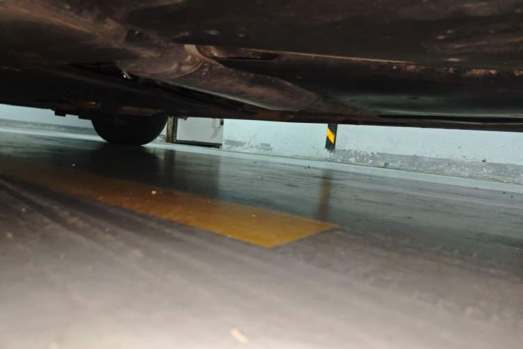 Used Toyota SIENNA 2024 2.5L Hybrid Comfort Edition Chassis Rear Left