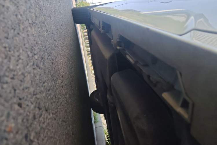Used Toyota SIENNA 2024 2.5L Hybrid Comfort Edition Chassis Rear Left