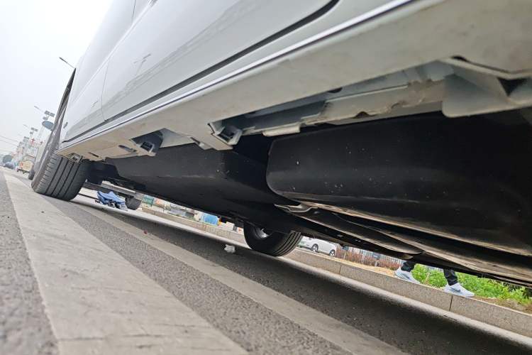 Used Toyota SIENNA 2024 2.5L Hybrid Comfort Edition Chassis Rear Left