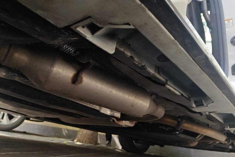 Used Toyota SIENNA 2024 2.5L Hybrid Luxury Edition Chassis Rear Right