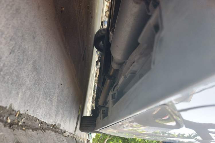 Used Toyota SIENNA 2024 2.5L Hybrid Comfort Edition Chassis Rear Right