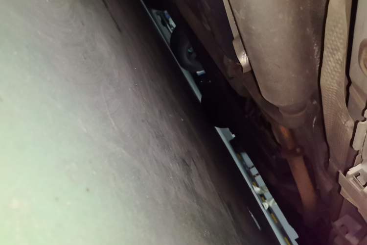 Used Toyota SIENNA 2024 2.5L Hybrid Platinum Edition Chassis Rear Right