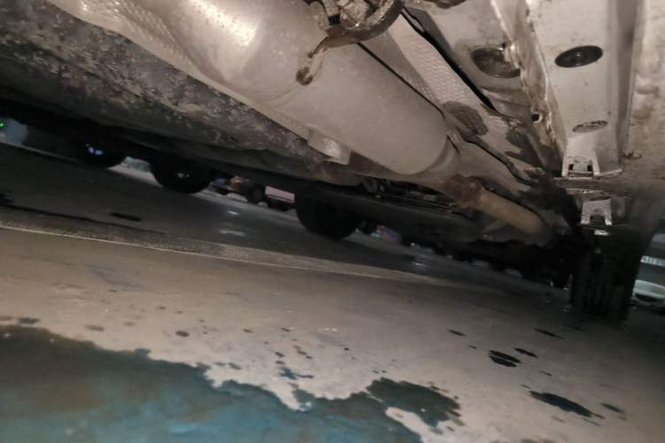 Used Toyota SIENNA 2024 2.5L Hybrid Comfort Edition Chassis Rear Right