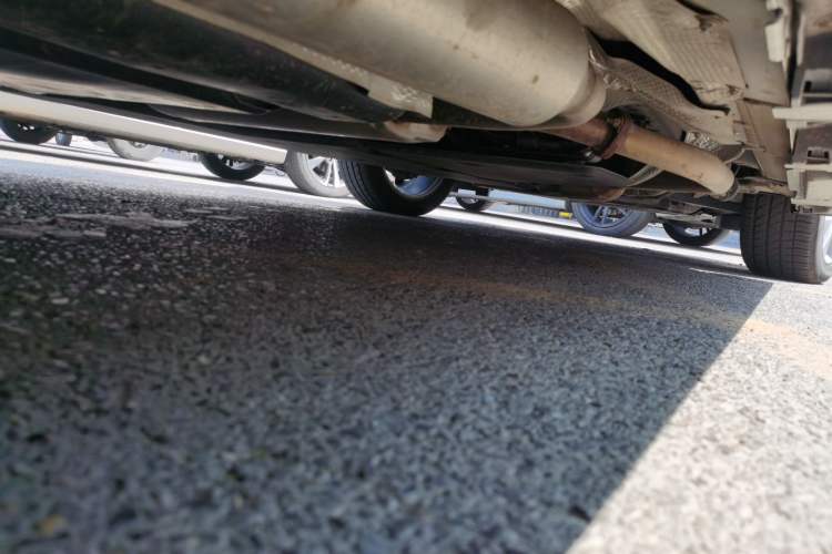 Used Toyota SIENNA 2024 2.5L Hybrid Luxury Edition Chassis Rear Right