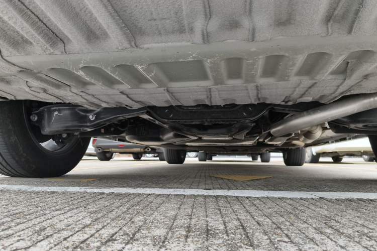 Used Toyota SIENNA 2024 2.5L Hybrid Comfort Edition Chassis Rear