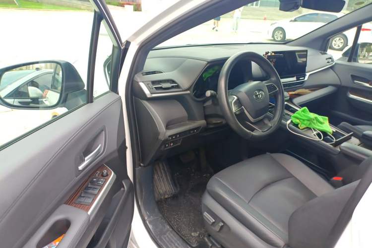Used Toyota SIENNA 2024 2.5L Hybrid Four-Wheel Drive Luxury Edition Driver Seat