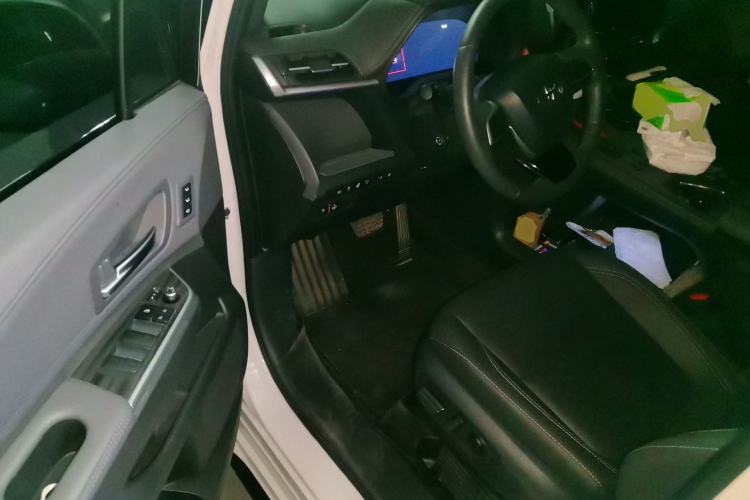 Used Toyota SIENNA 2024 2.5L Hybrid Platinum Edition Driver Seat