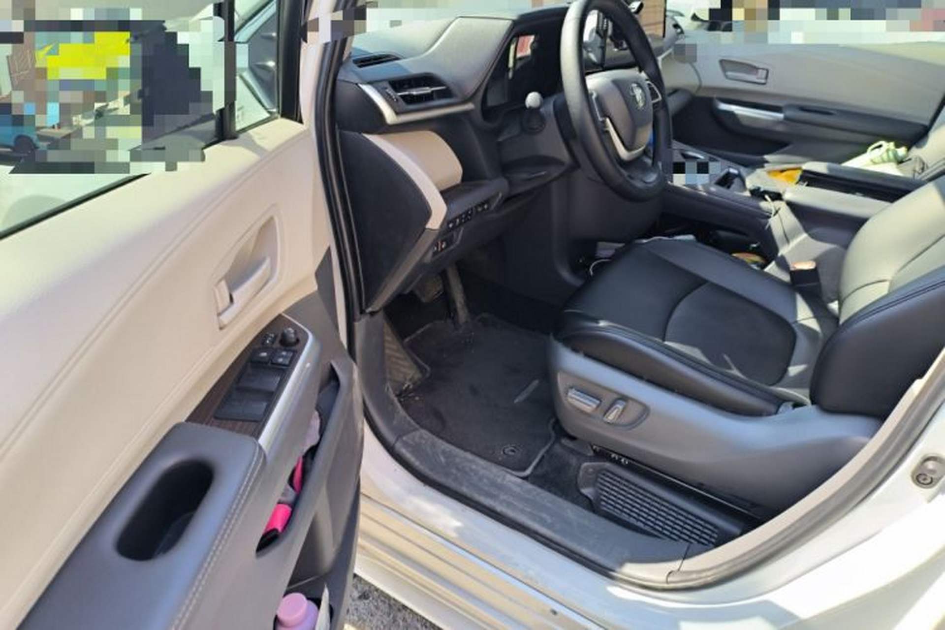 Used Toyota SIENNA 2024 2.5L Hybrid Comfort Edition Driver Seat