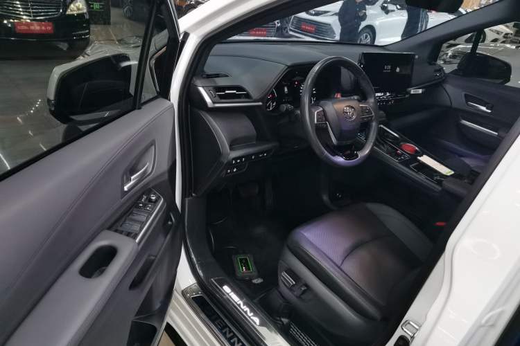 Used Toyota SIENNA 2024 2.5L Hybrid Four-Wheel Drive Prestige Edition Driver Seat