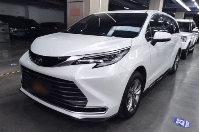 Used Toyota SIENNA 2024 2.5L Hybrid Four-Wheel Drive Prestige Edition