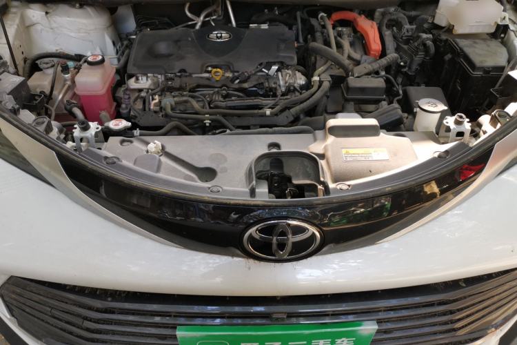 Used Toyota SIENNA 2024 2.5L Hybrid Four-Wheel Drive Prestige Edition Engine Bay