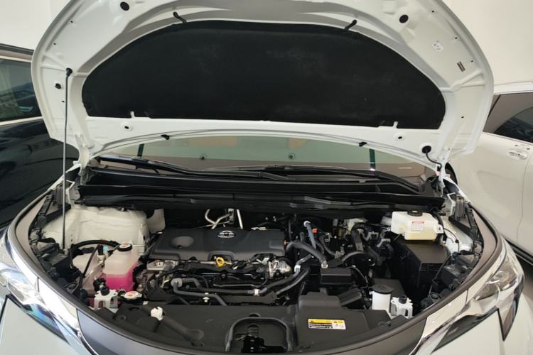 Used Toyota SIENNA 2024 2.5L Hybrid Comfort Edition Engine Bay