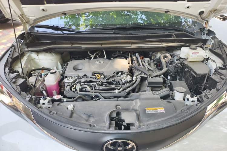 Used Toyota SIENNA 2024 2.5L Hybrid Comfort Edition Engine Bay