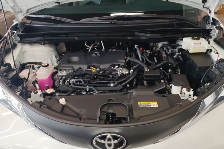 Used Toyota SIENNA 2024 2.5L Hybrid Comfort Edition Engine Bay