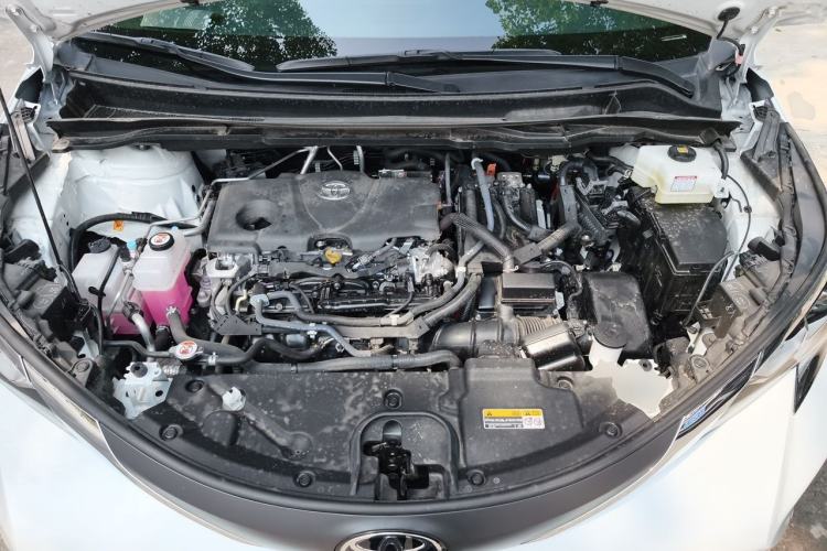 Used Toyota SIENNA 2024 2.5L Hybrid Comfort Edition Engine Bay