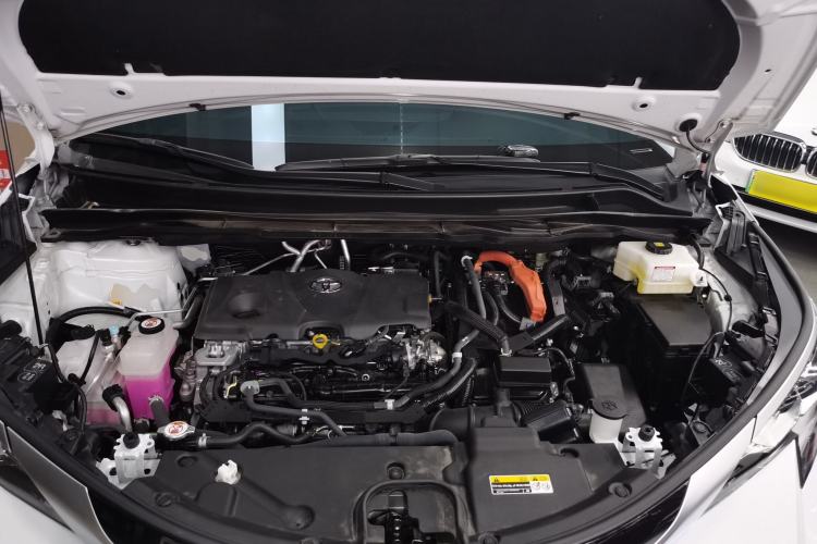 Used Toyota SIENNA 2024 2.5L Hybrid Four-Wheel Drive Prestige Edition Engine Bay