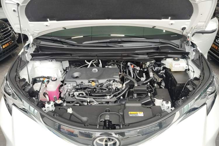 Used Toyota SIENNA 2024 2.5L Hybrid Comfort Edition Engine Bay
