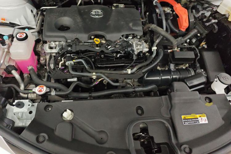 Used Toyota SIENNA 2024 2.5L Hybrid Four-Wheel Drive Prestige Edition Engine Bay