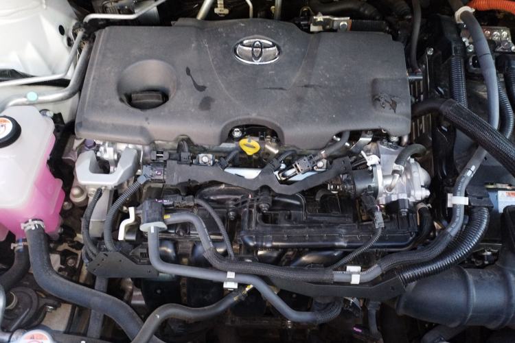 Used Toyota SIENNA 2024 2.5L Hybrid Four-Wheel Drive Prestige Edition Engine Bay