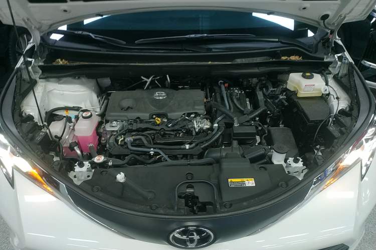 Used Toyota SIENNA 2024 2.5L Hybrid Comfort Edition Engine Bay