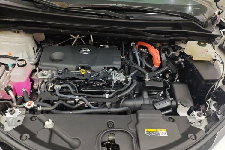 Used Toyota SIENNA 2024 2.5L Hybrid Four-Wheel Drive Prestige Edition Engine Bay