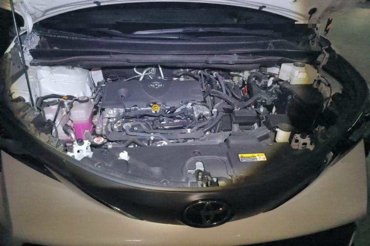 Used Toyota SIENNA 2024 2.5L Hybrid Comfort Edition Engine Bay