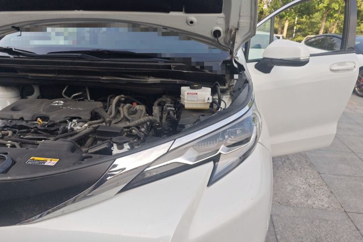 Used Toyota SIENNA 2024 2.5L Hybrid Comfort Edition Engine Bay Left