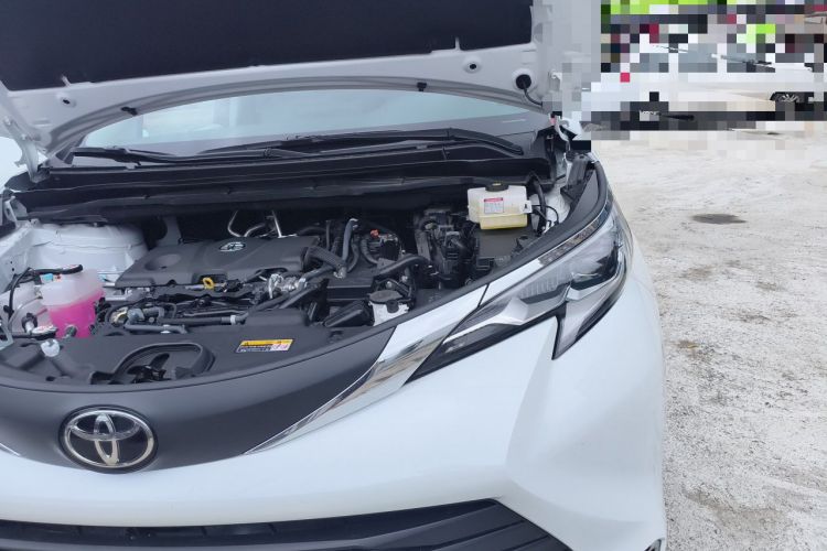 Used Toyota SIENNA 2024 2.5L Hybrid Comfort Edition Engine Bay Left
