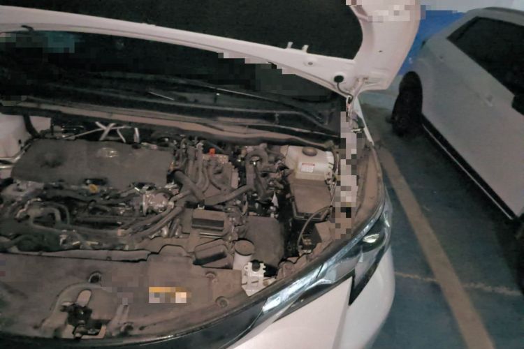Used Toyota SIENNA 2024 2.5L Hybrid Comfort Edition Engine Bay Left