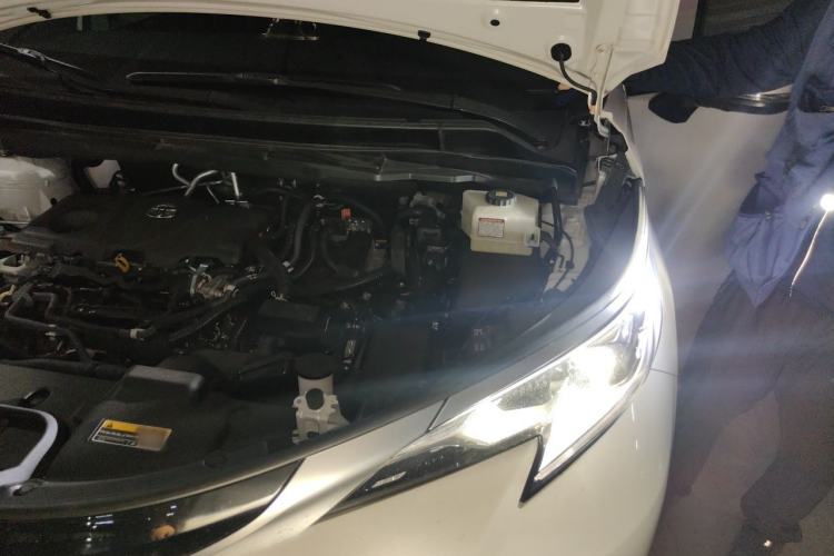 Used Toyota SIENNA 2024 2.5L Hybrid Prestige Deluxe Edition Engine Bay Left