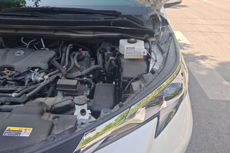 Used Toyota SIENNA 2024 2.5L Hybrid Comfort Edition Engine Bay Left