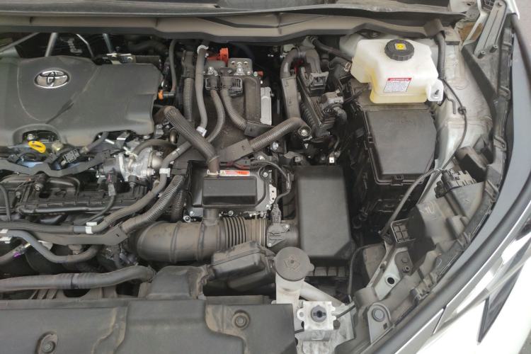 Used Toyota SIENNA 2024 2.5L Hybrid Comfort Edition Engine Bay Left