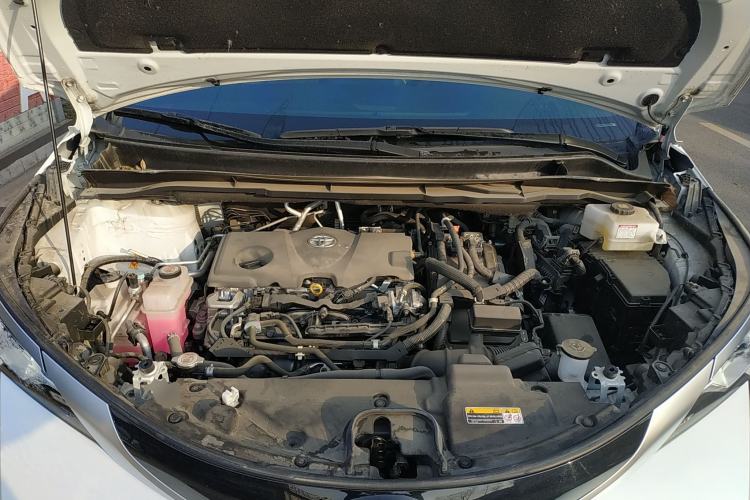Used Toyota SIENNA 2024 2.5L Hybrid Luxury Edition Engine Bay