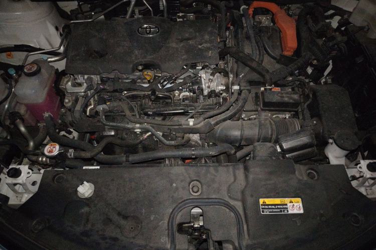 Used Toyota SIENNA 2024 2.5L Hybrid Four-Wheel Drive Prestige Edition Engine Bay