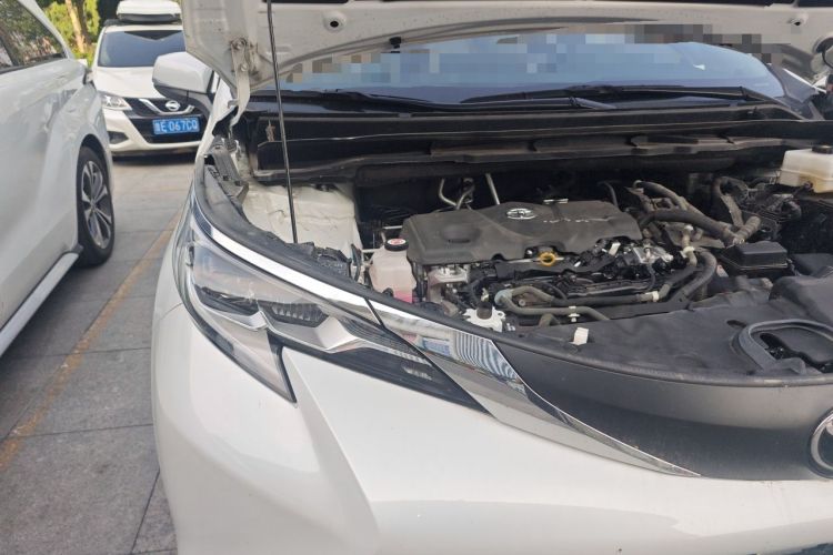 Used Toyota SIENNA 2024 2.5L Hybrid Comfort Edition Engine Bay Right