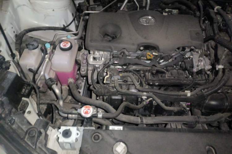 Used Toyota SIENNA 2024 2.5L Hybrid Comfort Edition Engine Bay Right