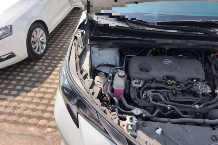 Used Toyota SIENNA 2024 2.5L Hybrid Four-Wheel Drive Prestige Edition Engine Bay Right