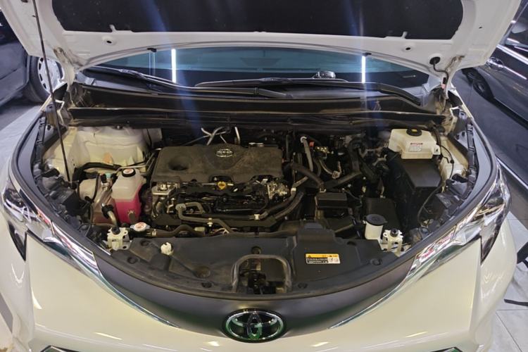 Used Toyota SIENNA 2024 2.5L Hybrid Comfort Edition Engine Bay