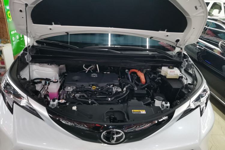 Used Toyota SIENNA 2024 2.5L Hybrid Four-Wheel Drive Prestige Edition Engine Bay