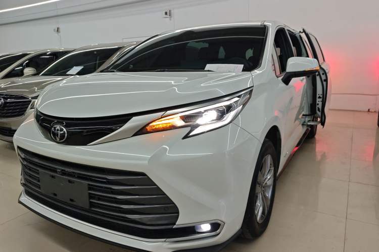 Used Toyota SIENNA 2024 2.5L Hybrid Four-Wheel Drive Prestige Edition Guazi used car, China used car export, Used car for sale, Used  cars, Cheapest cars for sale
