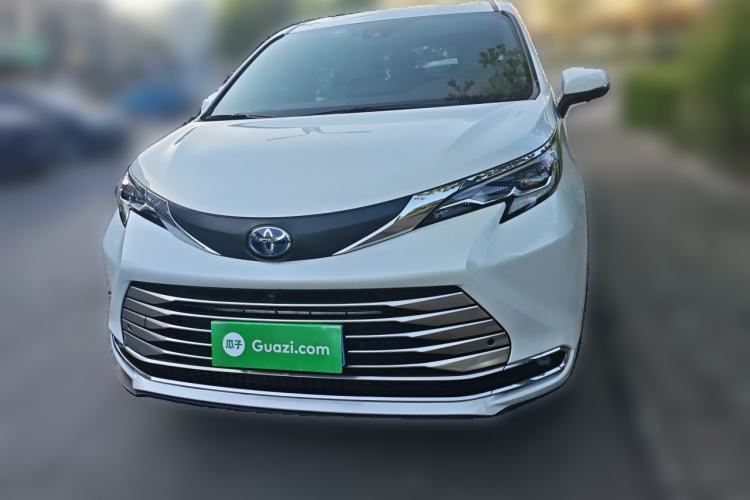 Used Toyota SIENNA 2024 2.5L Hybrid Comfort Edition Exterior 1