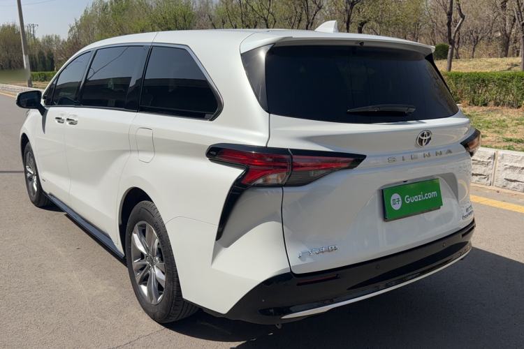 Used Toyota SIENNA 2024 2.5L Hybrid Four-Wheel Drive Prestige Edition Exterior 1