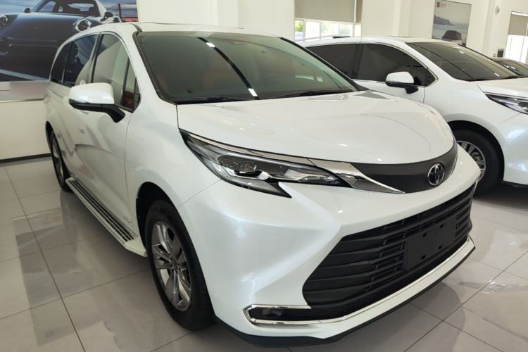 Used Toyota SIENNA 2024 2.5L Hybrid Comfort Edition Exterior 1