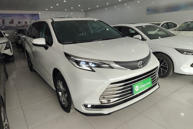 Used Toyota SIENNA 2024 2.5L Hybrid Comfort Edition Exterior 1